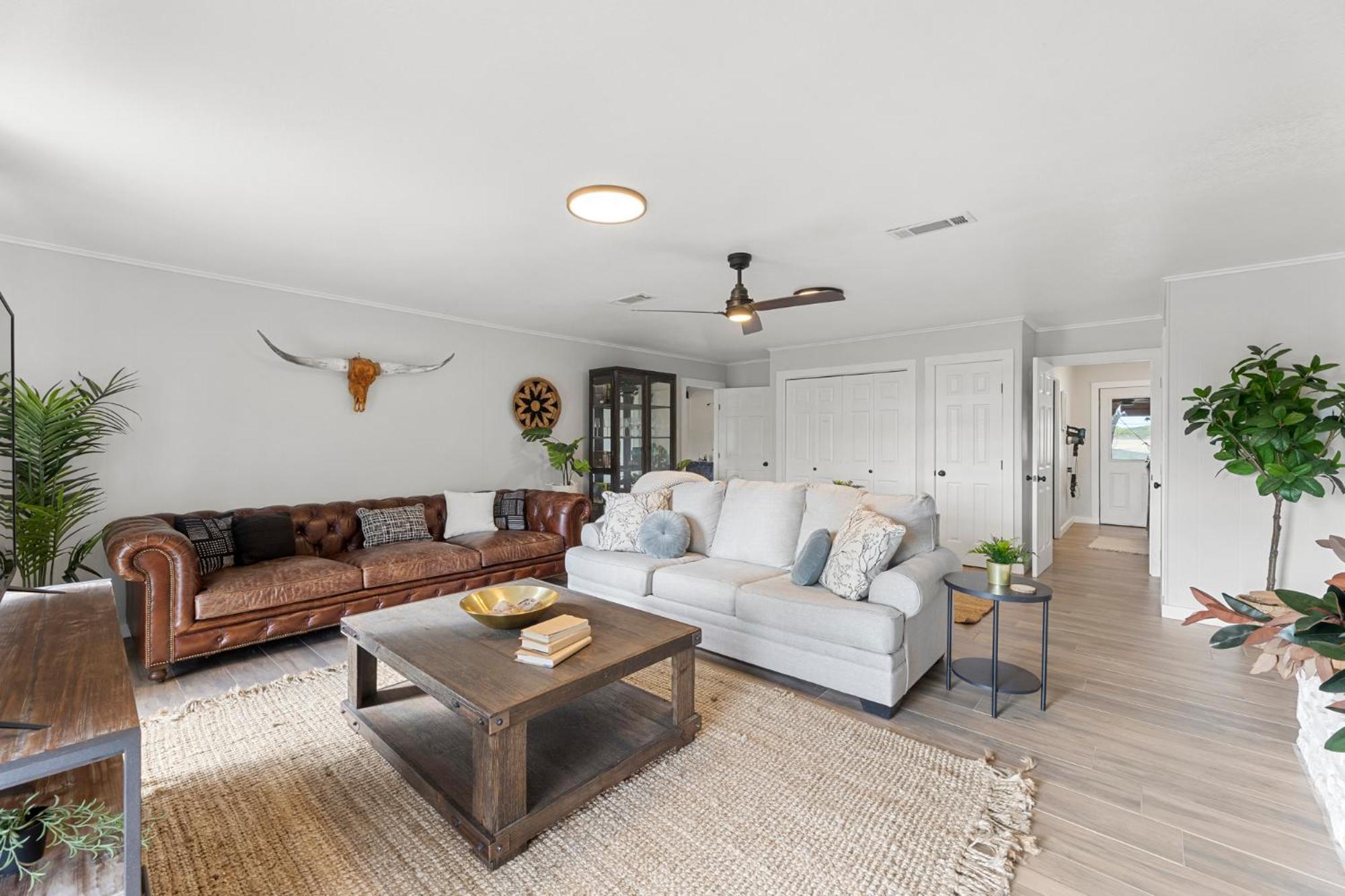 Farm Retreat With Jacuzzi, Fire Pit, Mini Goats, Mini Ponies And Mini Cows Villa San Marcos Room photo