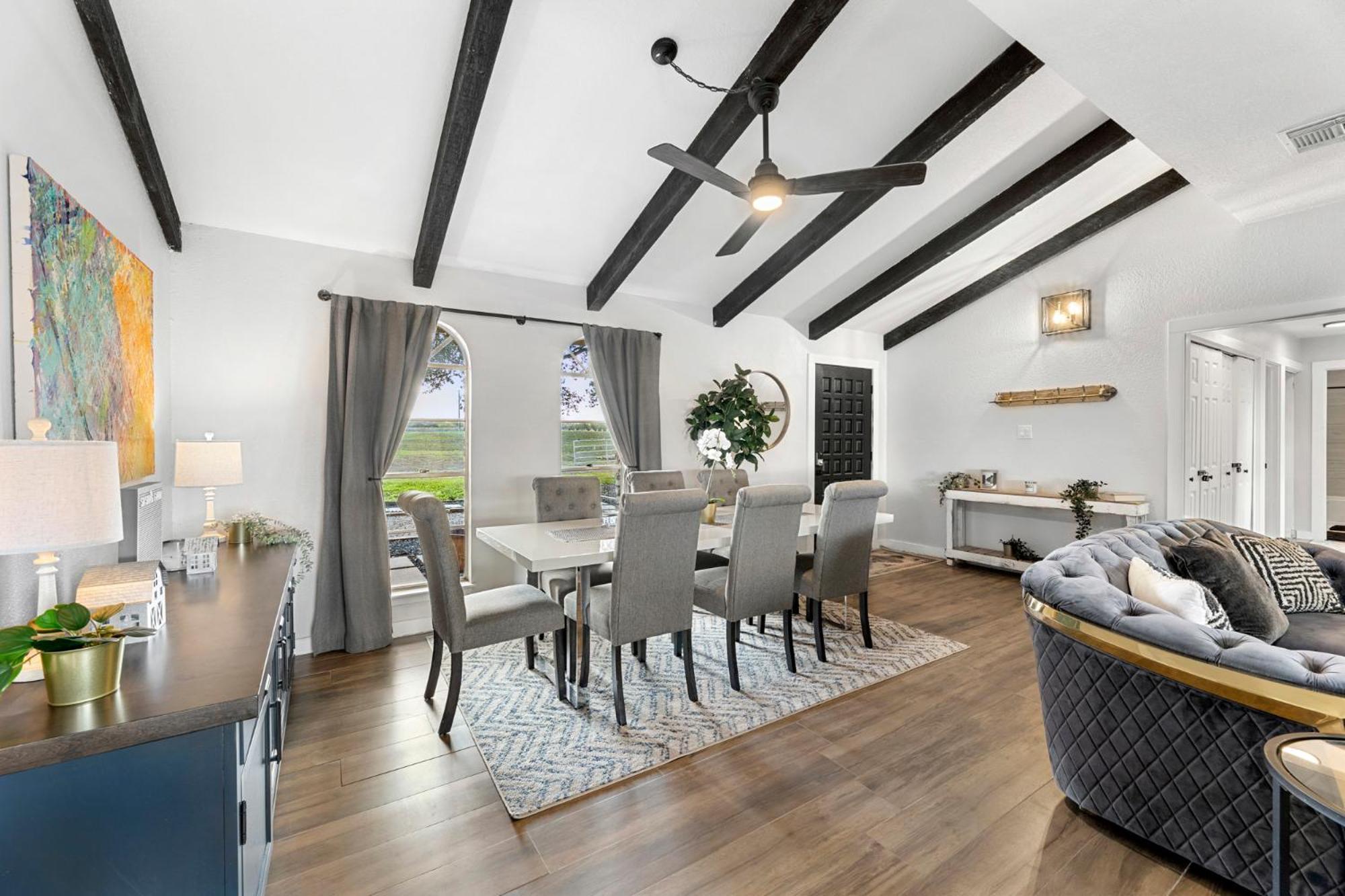 Farm Retreat With Jacuzzi, Fire Pit, Mini Goats, Mini Ponies And Mini Cows Villa San Marcos Room photo