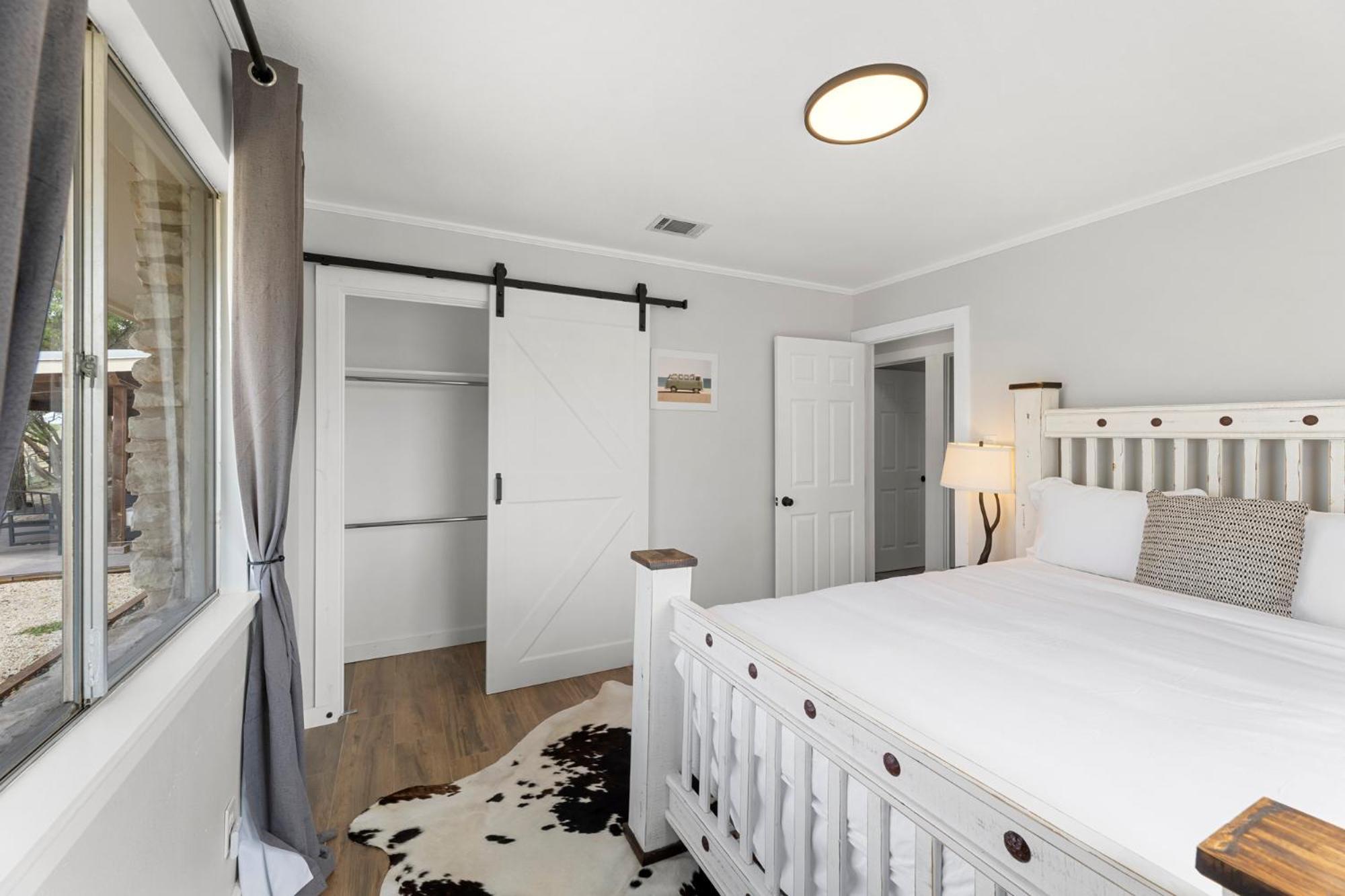 Farm Retreat With Jacuzzi, Fire Pit, Mini Goats, Mini Ponies And Mini Cows Villa San Marcos Room photo